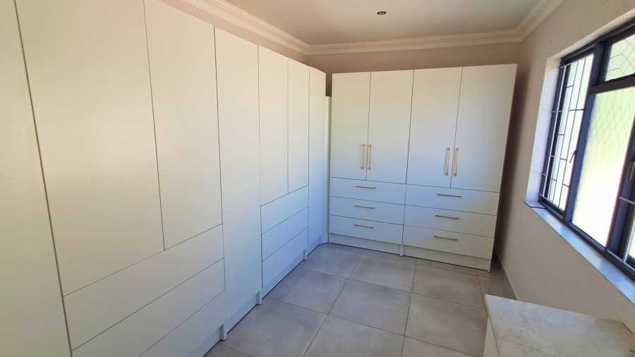 To Let 3 Bedroom Property for Rent in Ruwari Western Cape